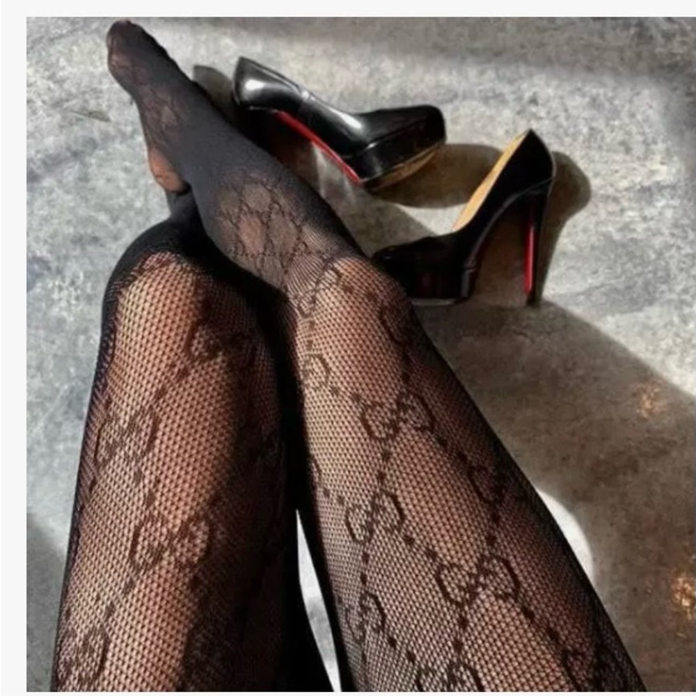 Black tights, one size. Brand new.